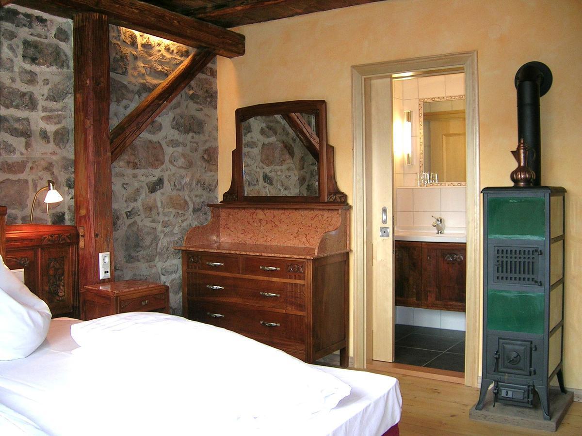 Historisches Genusshotel Loewen Schopfheim Eksteriør bilde